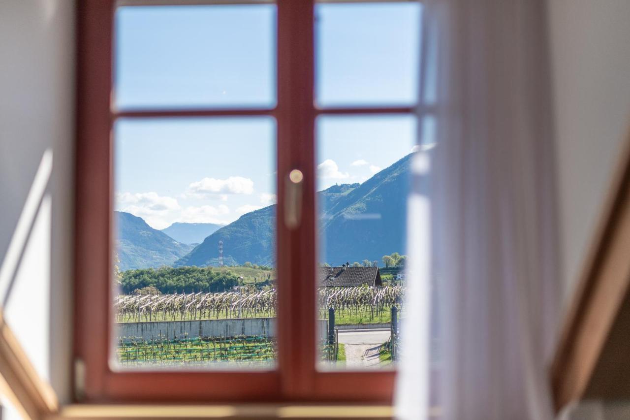 Gloegglhof Apartment Appiano Sulla Strada Del Vino Luaran gambar